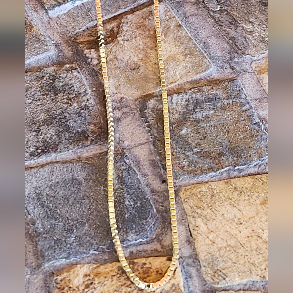 14k Solid Yellow Gold Box Chain - image 2